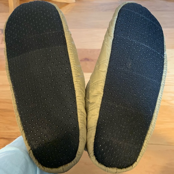 L.L. Bean Shoes Ll Bean Quilted Nylon Slippers Medium Poshmark
